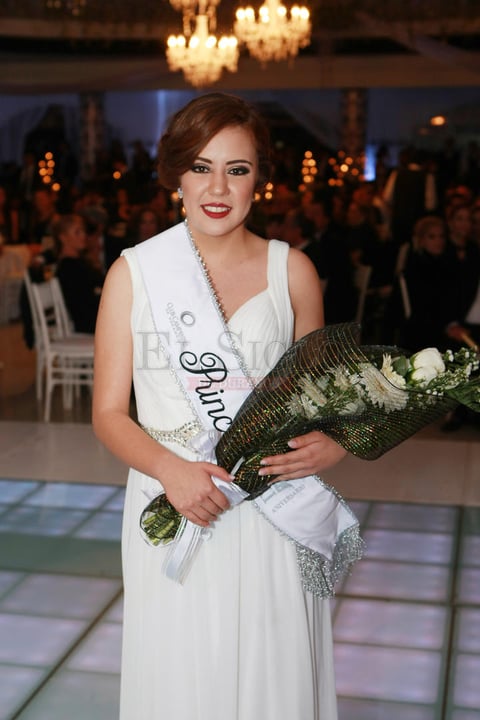 Andrea Pescador Matuk, del comité de Natación, quedó como Princesa.