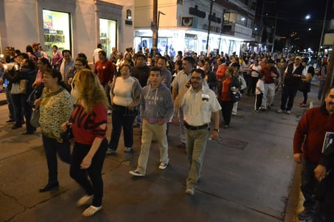 El contingente estuvo conformado por el movimiento Magisterio Unido de Durango (MUD) y la Coordinadora Nacional de Trabajadores de la Educaci&oacute;n (CNTE).