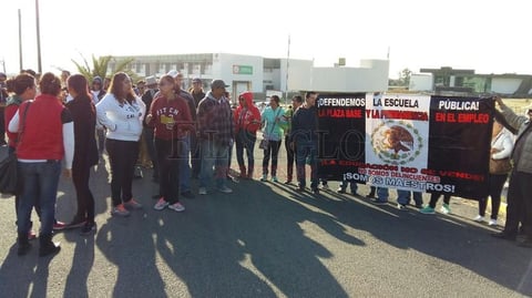 UNIPOLI: "Defendemos la escuela pública"; protestan.