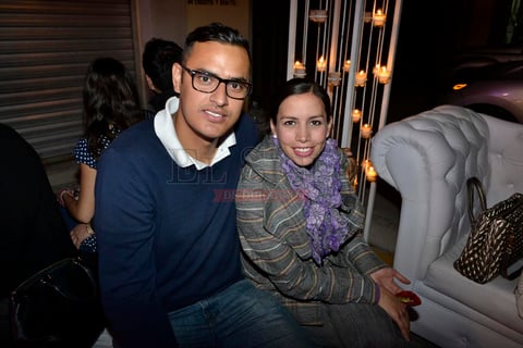 Mike Torres y Abril Quiñones.