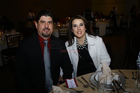 Óscar Ríos y Sandra.