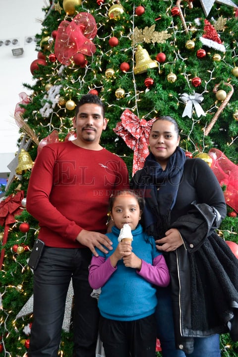 Jesús, Gabriela y Paulina.