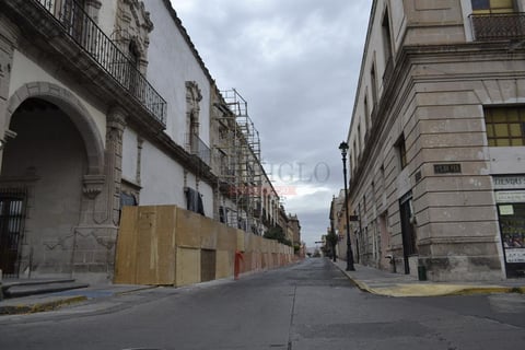 No fue sino hasta entrada la tarde que comenz&oacute; a verse gente paseando por andadores peatonales.