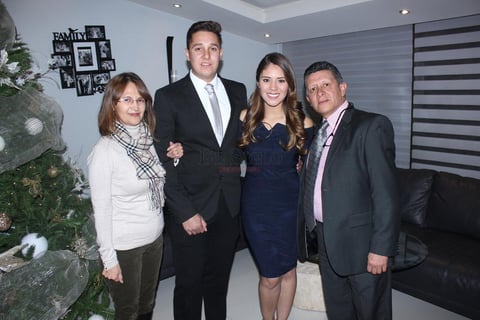 Formalizan su noviazgo Paola y Hugo