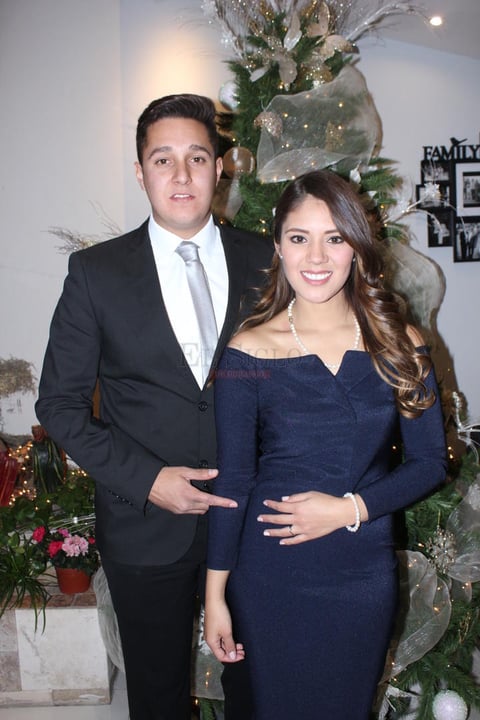 Paola Fernanda Hernández Fuentes y Hugo Martínez Ibarra, formalizaron su relación para unirse en matrimonio.