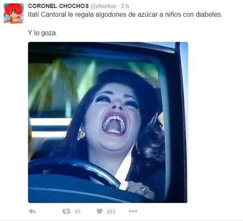 Tuiteros la han criticado por llevar a un grupo de ni&ntilde;as, entre ellas algunas invidentes, a la funci&oacute;n de una obra de teatro.