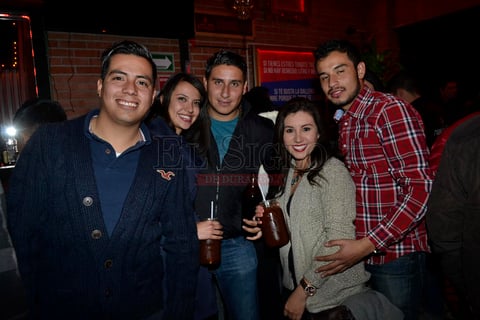 César, Alejandro, Aarón, Sarahí y Berenice.