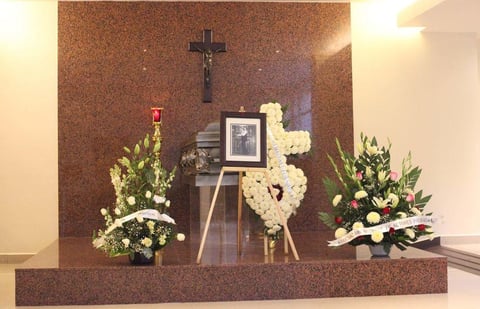 A la calle de Sullivan, en la colonia San Rafael de esta ciudad, se dieron cita varios de los actores que participaron con ellos en programas, telenovelas, películas y obras de teatro.