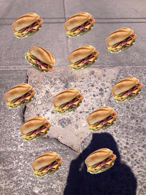 Usan su creatividad para exhibir las malas condiciones de las calles de la capital de Durango.