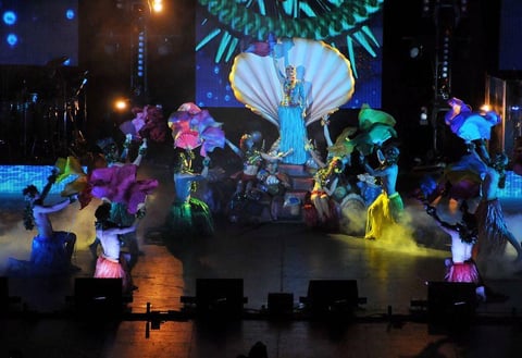 Yuri logr&oacute; cautivar a todos sus fan&aacute;ticos y seguidores en el Auditorio Nacional.