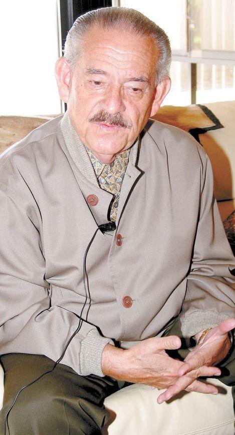 Hombre de temperamento fuerte y controvertido, acu&ntilde;&oacute; frases pol&eacute;micas como "yo no me volteo ni en la cama" y "en G&oacute;mez Palacio no se mueve una hoja si yo no lo ordeno".