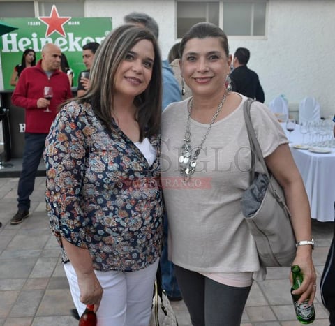 Chayo Puente y Norma de Corona.