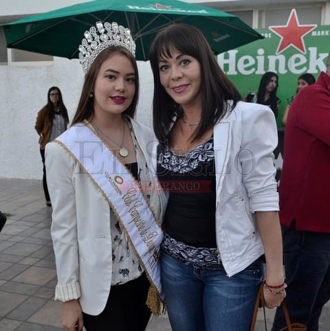 Ximena Guerrero y Claudia Pérez.