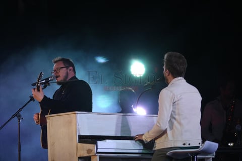 &lsquo;Entra en mi vida&rsquo;, tema con el que se dieron a conocer y con el que anoche dijeron adi&oacute;s.