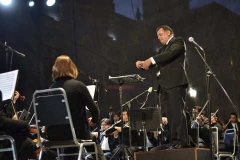 Al finalizar la presentaci&oacute;n, el maestro Miramontes destac&oacute; el talento de Ricardo Castro en entrevista exclusiva para El Siglo de Durango.