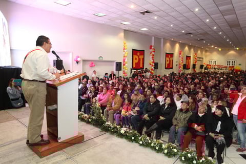 Advirtió que el PRI y el PAN son lo mismo en tanto que aseguró que el Partido del Trabajo es el proyecto popular, la propuesta democrática, la alternativa humanista y la respuesta alternativa para Durango.