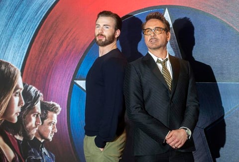 Los actores estadounidenses Chris Evans y Robert Downey Jr. comparecieron ante la prensa en Londres.