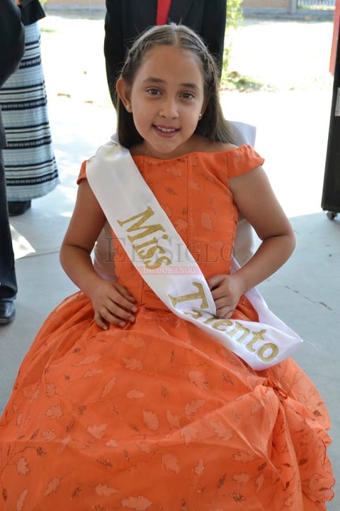 La Escuela Francisco Sarabia, Turno Matutino, realizó el evento de coronación.