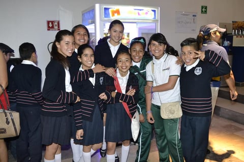 Con palomitas y bebidas de cortesía, los niños gozaron la proyección de la cinta animada en el complejo de Cinépolis en el fraccionamiento Jardines de Durango.