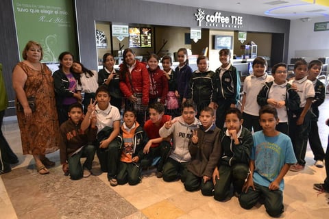 Con palomitas y bebidas de cortesía, los niños gozaron la proyección de la cinta animada en el complejo de Cinépolis en el fraccionamiento Jardines de Durango.