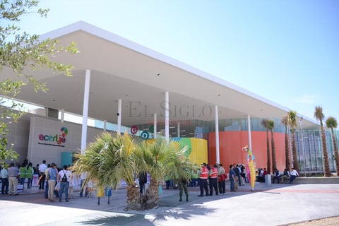 El museo cuenta con 27 exhibiciones permanentes y una sala completa para exposiciones temporales.