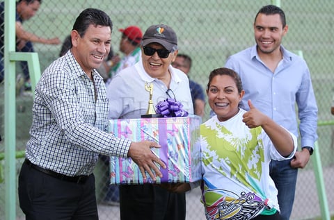 Adem&aacute;s de que se llev&oacute; a cabo la premiaci&oacute;n del torneo de penaltis femeniles, el cual fue ganado por Lourdes Murillo.