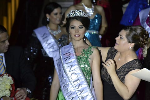 La premiación continuó con el tercer lugar para Briseyda, el segundo lugar, que otorga el título de Princesa Real fue para Xitlali Frías y terminó con el primer puesto designado a Andrea Núñez.