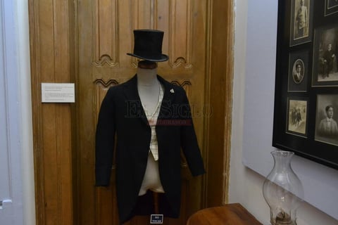 Es un cambio de época, que se define en temáticas principales que se mezclan en un solo ambiente recreado en el Museo Regional de Durango- UJED 'Ángel Rodríguez Solórzano', se pueden comprender unas cosas con las otras y apreciarlas por separado.