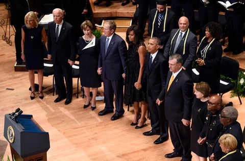 Entre quienes hicieron uso de la palabra estuvo tambi&eacute;n el expresidente George W. Bush, quien vive en Dallas y asisti&oacute; con su esposa a la ceremonia.