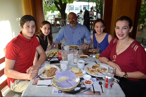 Nosotros en el restaurant