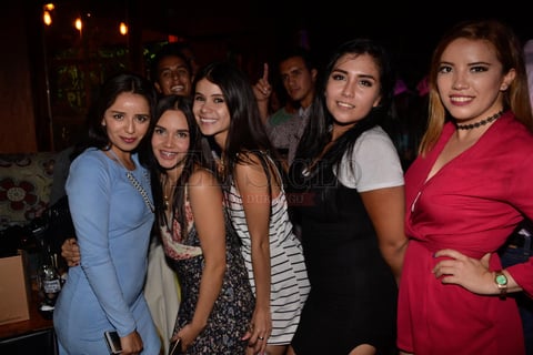 Viridiana, Vanessa, Gabriela, Mairely y Andrea.