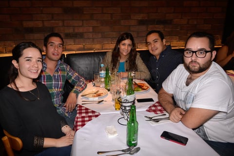 Andrea, Guillermo, Andrea, Alan y Orlando.