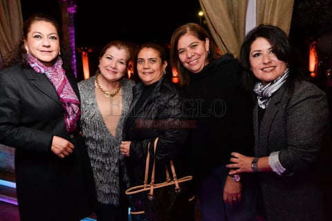 Los mejores desesos para la festejada.