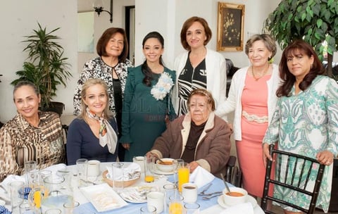 Lupe Aceval, Abril, Mily González, Graciela Gaucín, Sandra Alemán, Lupita González, Paty González y Margarita Simental.