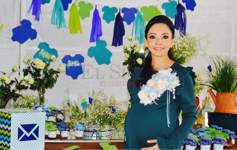 Abril Eugenia Navarro gaucín espera la llegada de dos varoncitos.