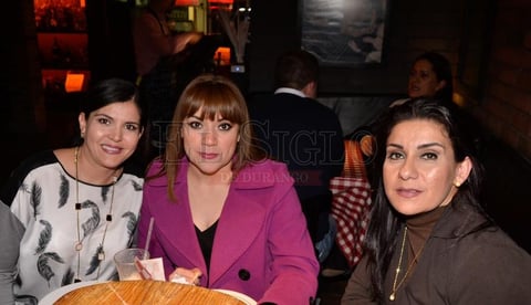 Nallely Castillo, Jaqueline y Daleth Domínguez.