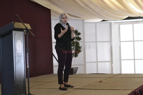 Alaa Murabit, quien estuvo en Durango, fue seleccionada por la revista Newsweek en 2013, como una de las mujeres menores de 23 años a las que hay que seguir la pista.