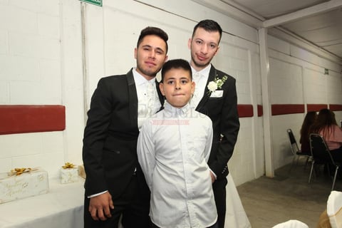 Gratos momentos vivieron rodeados del cariño de su familia.