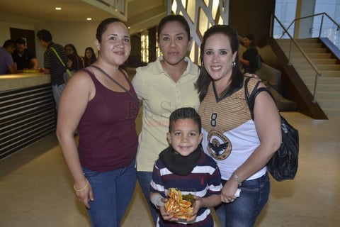 Beatriz, Nicolás, Tania y Gilda.