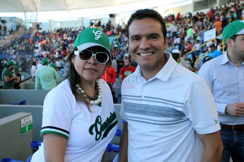 Melina Moysen de Álvarez Manilla y Jorge Ocampo.