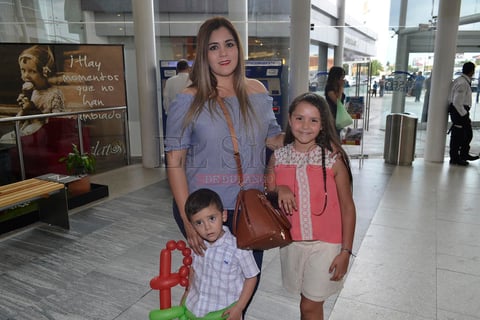 Maricruz Ortiz, Marelva y Jesús Carreño.