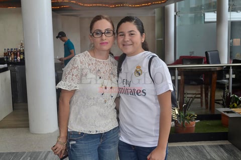 -Patricia y Natalia Briones.