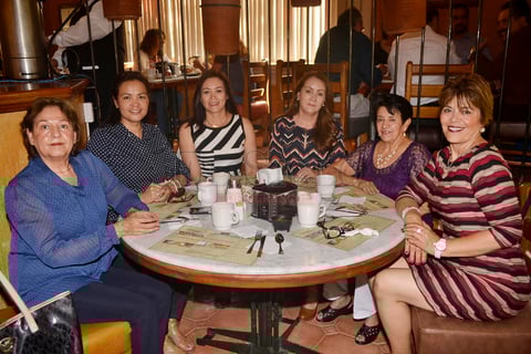 Leticia, Delia, Nora, Sofía, Nina y Yolanda.