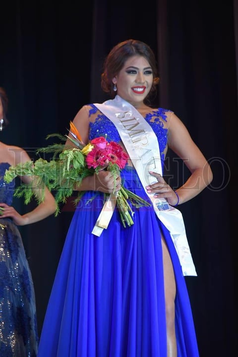 Señorita Simpatía y Elegancia: Andrea Chávez