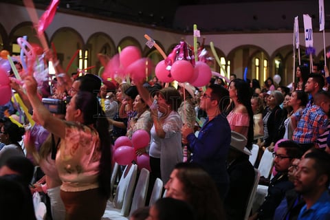 Gran ambiente se disfrutó durante la elección.