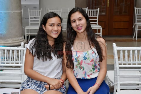 Karla Compean y Marian Díaz.