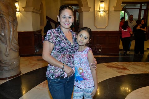 Renata Loera y Rosalina Soto.