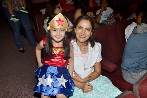 Lucía López y Lucía Olvera.