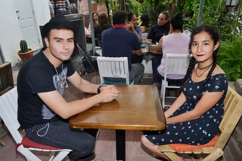 Jaime Álvarez y Jennifer Meléndez.