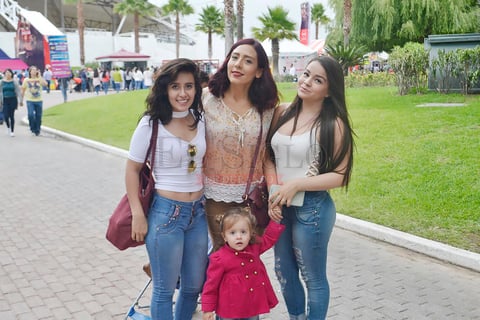 Adria, Sarahí, Fernanda y Emma.